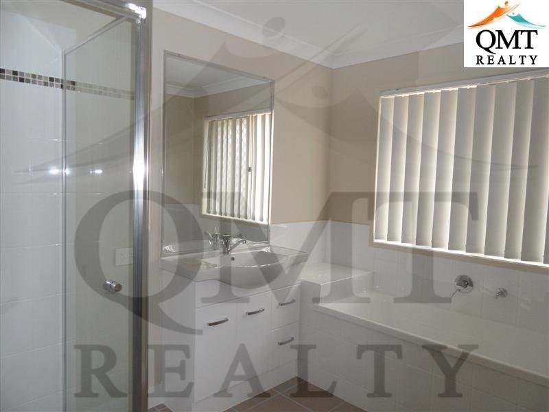 9 MacBride Crt, Collingwood Park QLD 4301