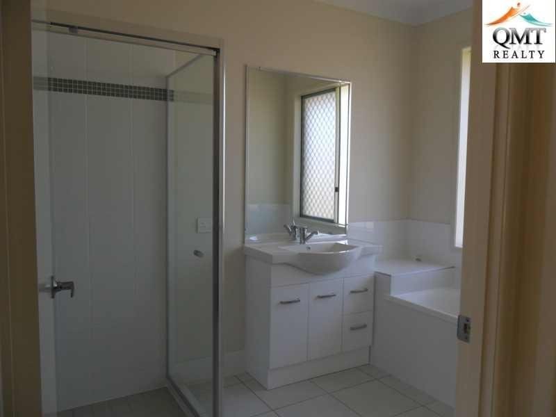 12 Iris Court, Yamanto QLD 4305