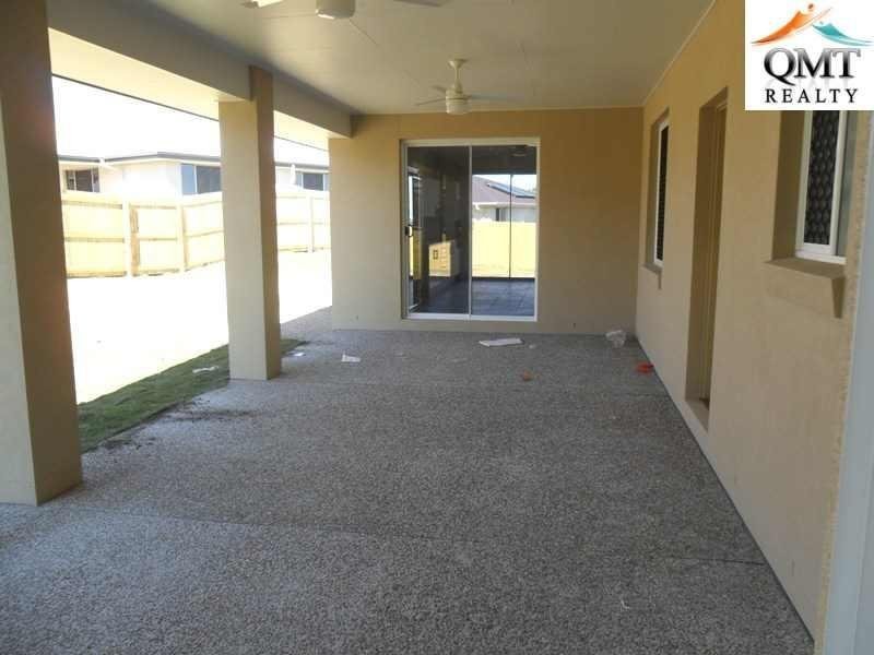 17 Iris Court, Yamanto QLD 4305