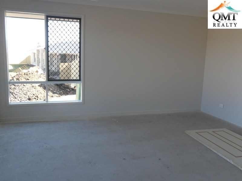 14 Petal Place, Yamanto QLD 4305