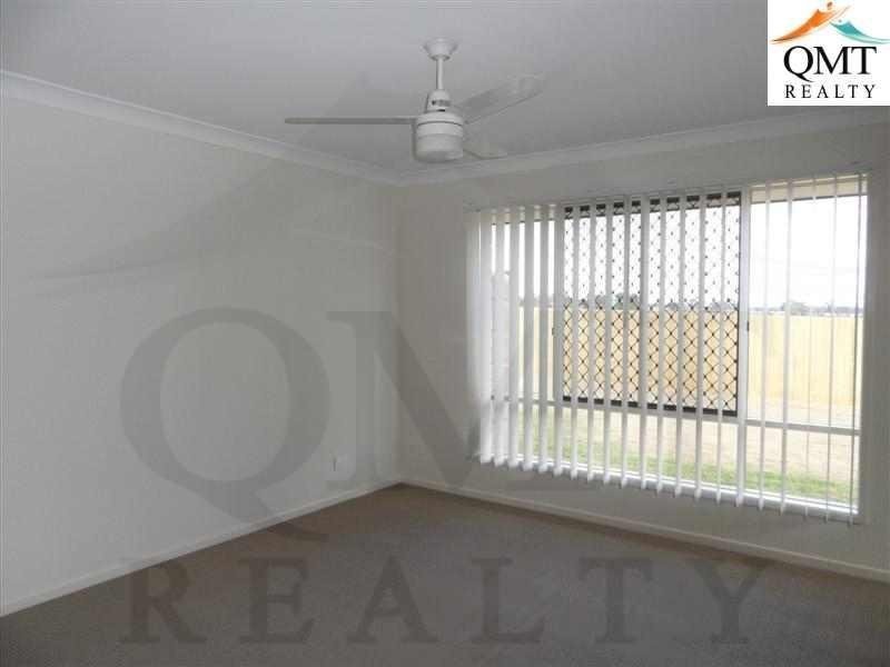 1 Petal Place, Yamanto QLD 4305