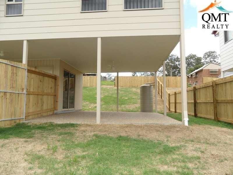 98 High Street, Blackstone QLD 4304