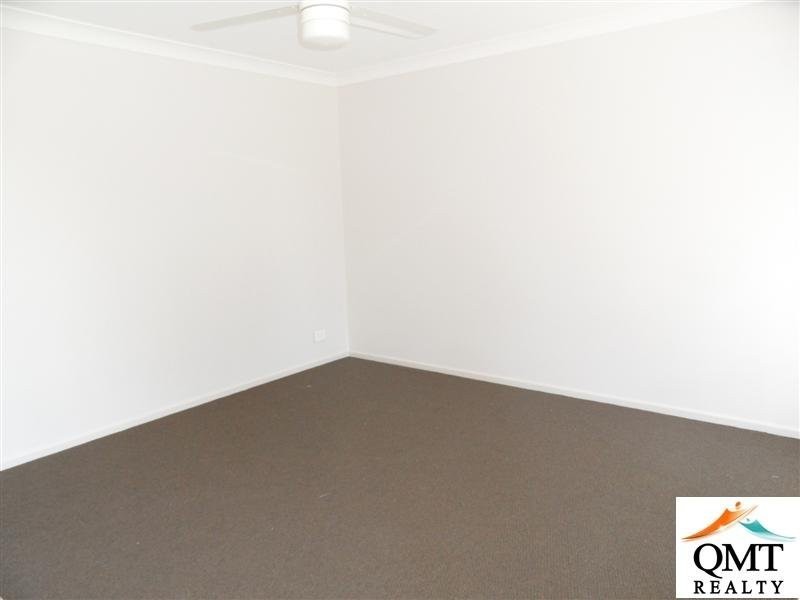 10 Bowen Place, Blackstone QLD 4304