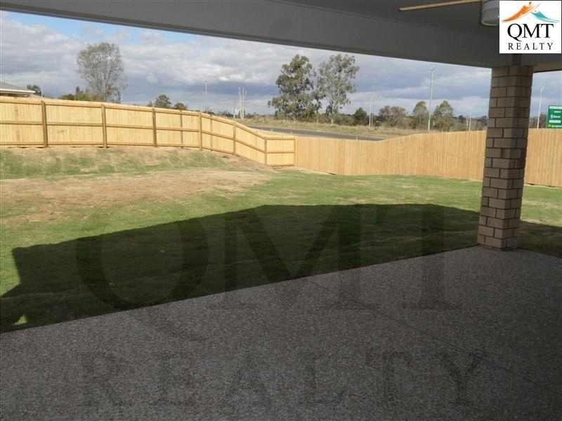 13 Petal Place, Yamanto QLD 4305