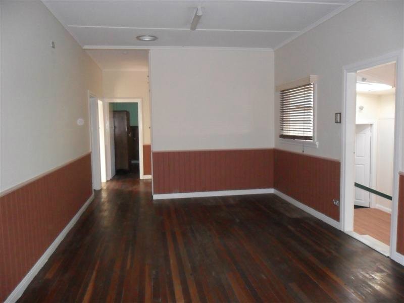 34 Bird Street, Bundamba QLD 4304