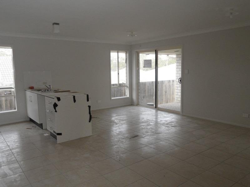 8 Macbride Court, Collingwood Park QLD 4301