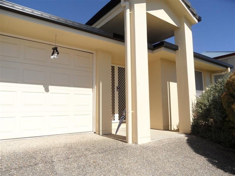 7 Waterview Court, Springfield Lakes QLD 4300