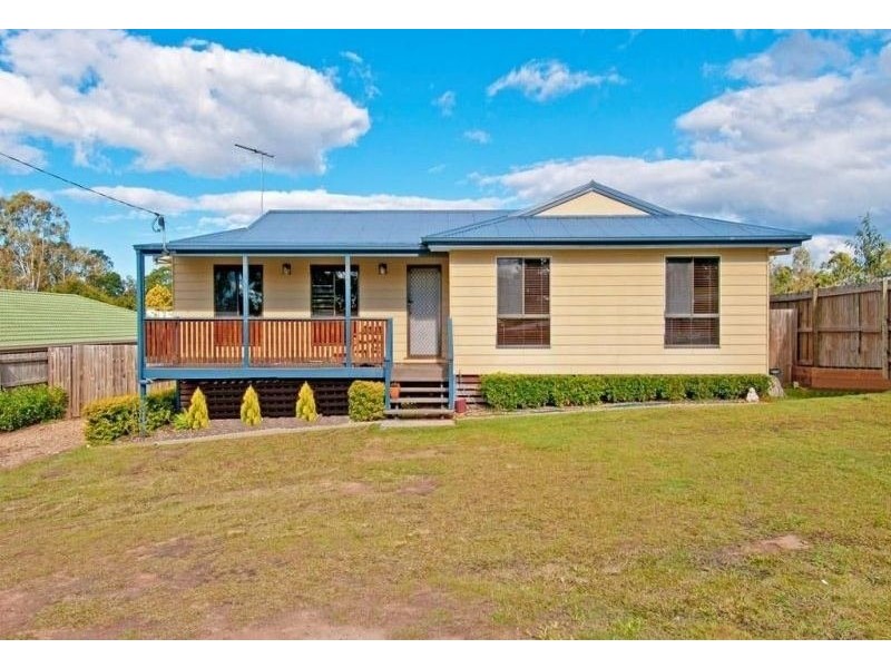 11 Spring Street, Jimboomba QLD 4280