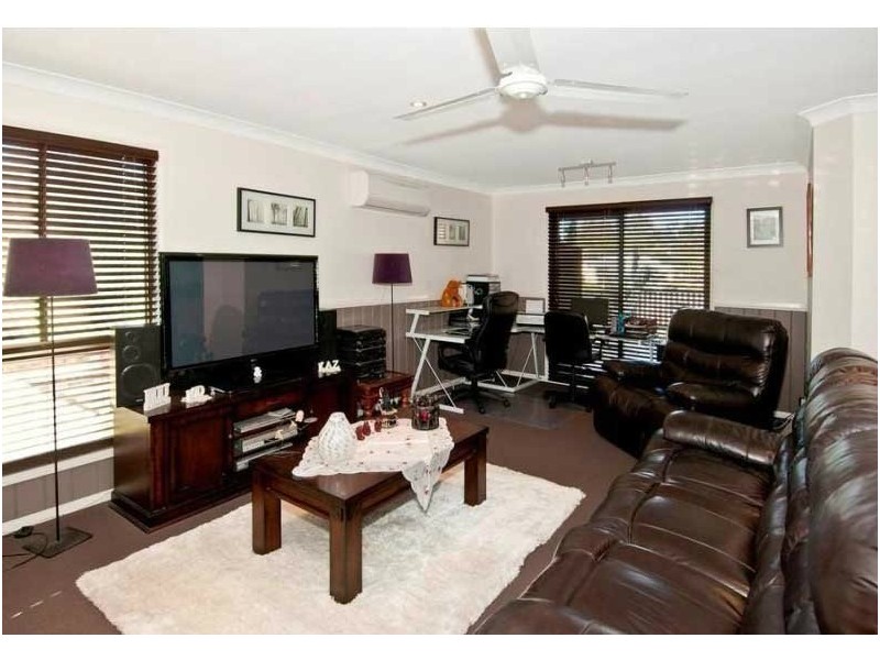 11 Spring Street, Jimboomba QLD 4280
