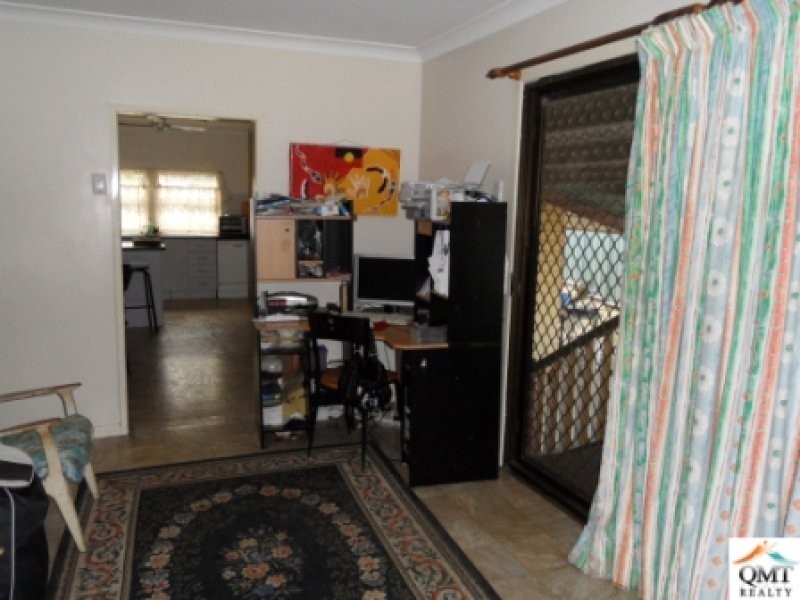 69 Gladstone Road, Coalfalls QLD 4305