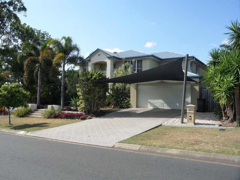 32 Warranilla Street, Parkinson QLD 4115