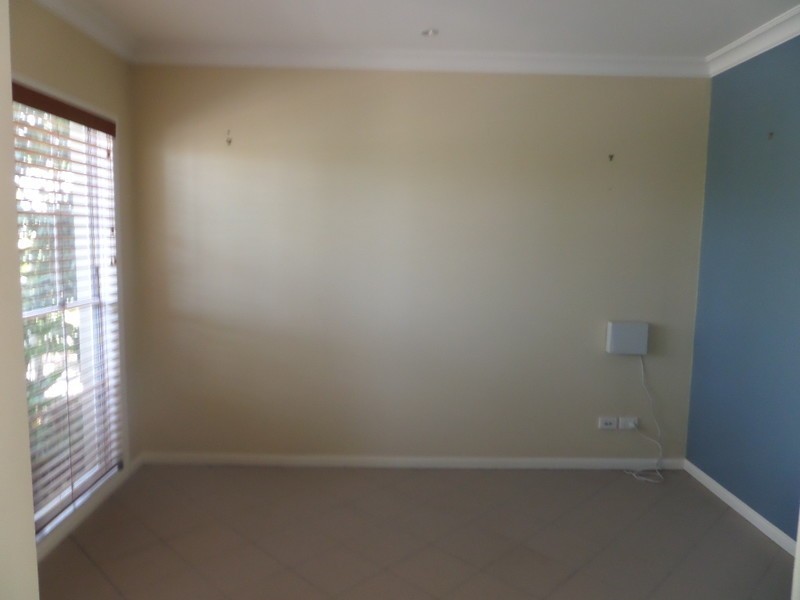 32 Warranilla Street, Parkinson QLD 4115