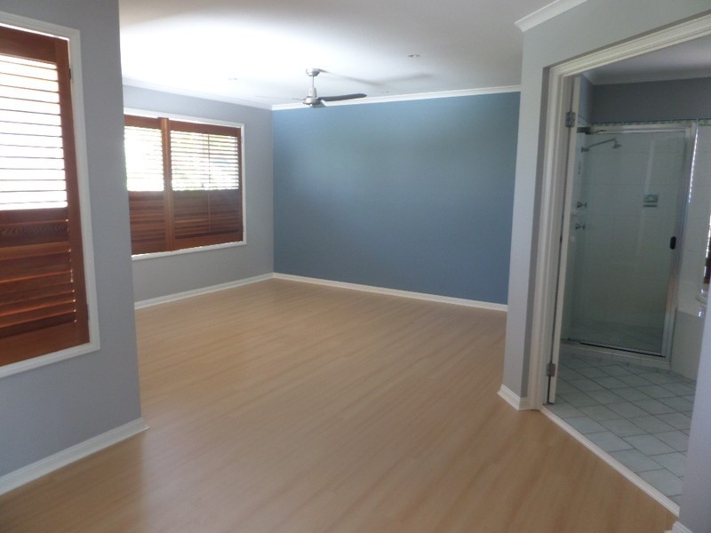 32 Warranilla Street, Parkinson QLD 4115