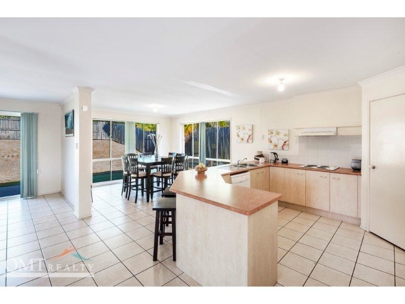 16 Lochano Close, Parkinson QLD 4115