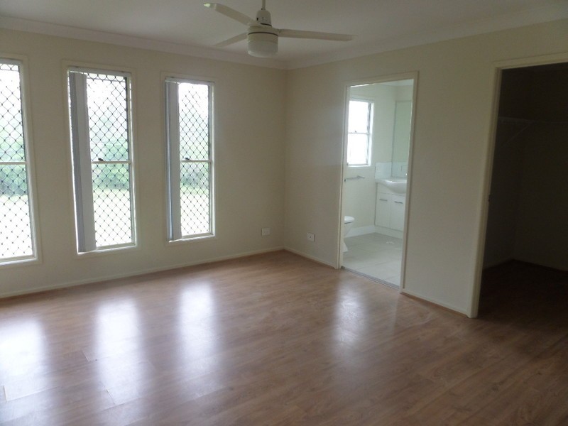 11 Conway Street, Riverview QLD 4303