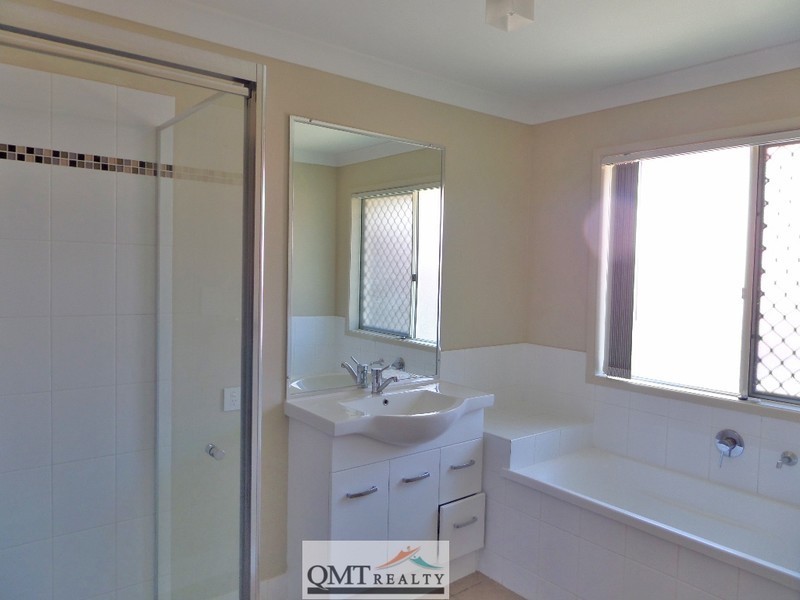 9 MacBride Crt, Collingwood Park QLD 4301