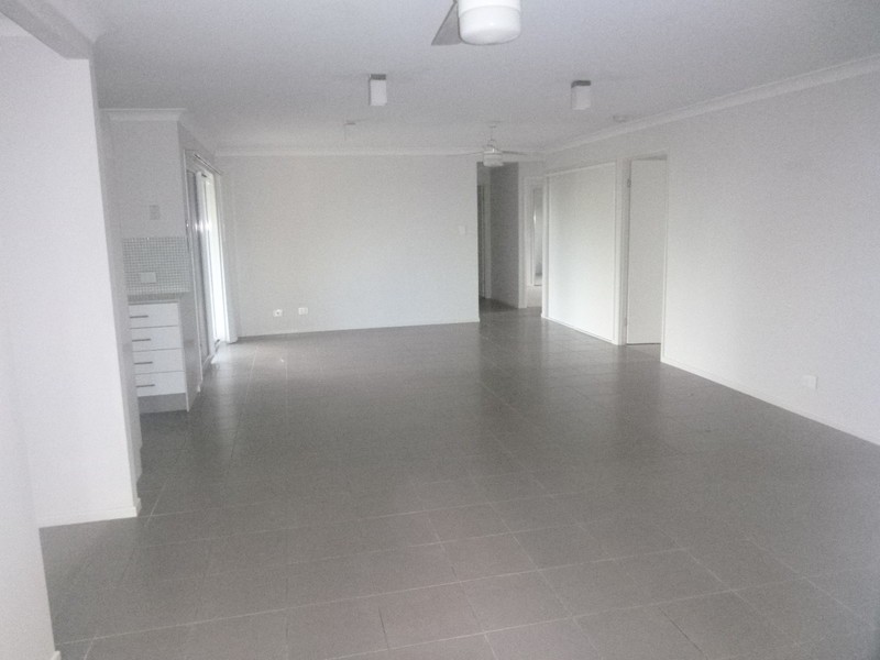 14 Petal Place, Yamanto QLD 4305