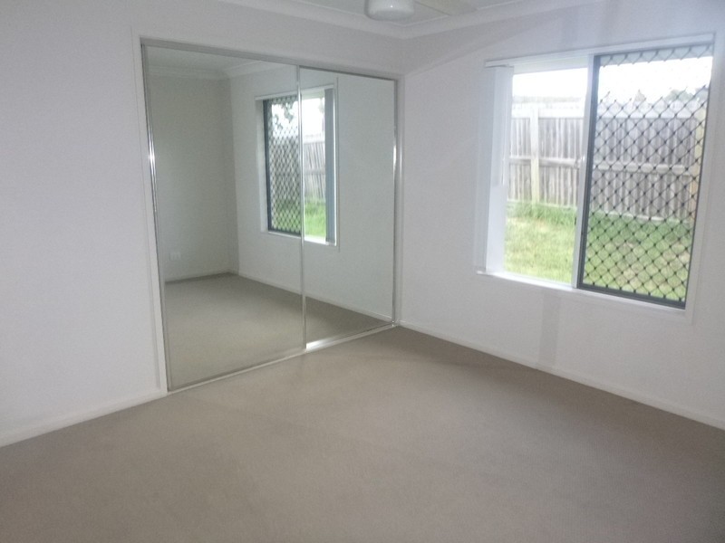 14 Petal Place, Yamanto QLD 4305