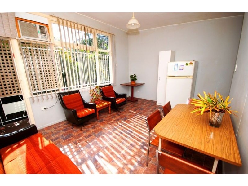 8/47 Deshon Street, Woolloongabba QLD 4102