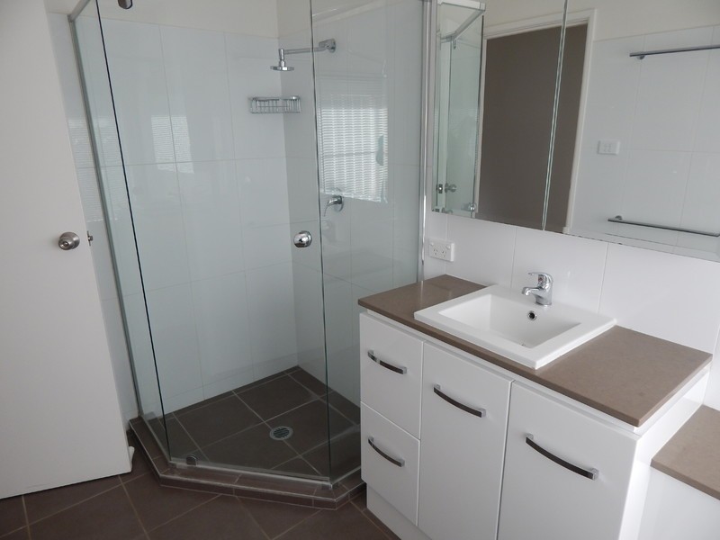 26 Genoa Street, Macgregor QLD 4109