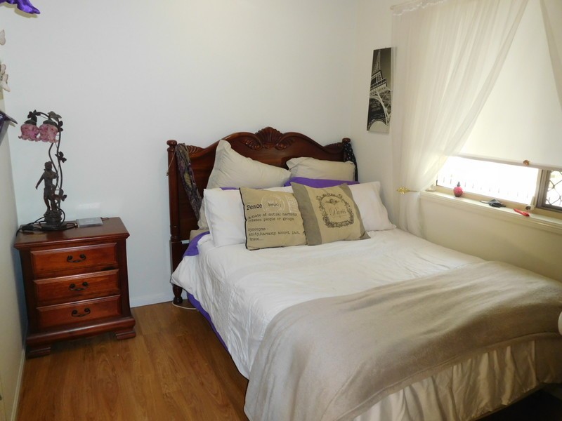 5 Paddies Crescent, Crestmead QLD 4132