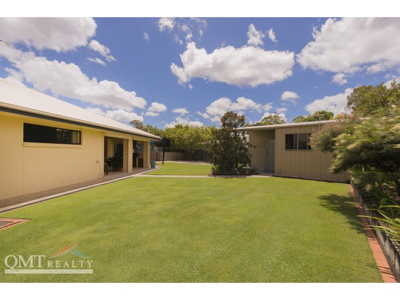 18 Mount Archer Road, Parkinson QLD 4115