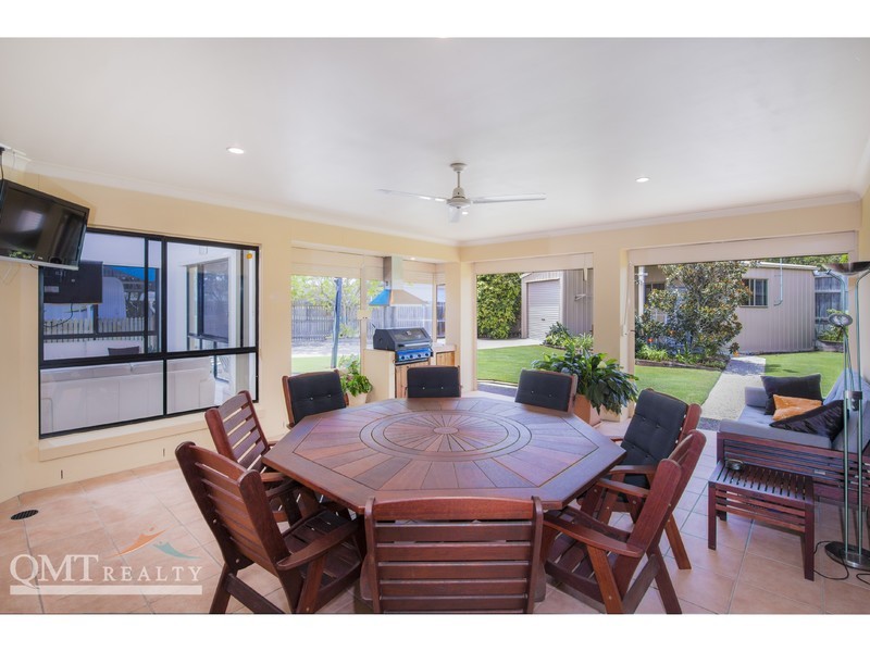 18 Mount Archer Road, Parkinson QLD 4115