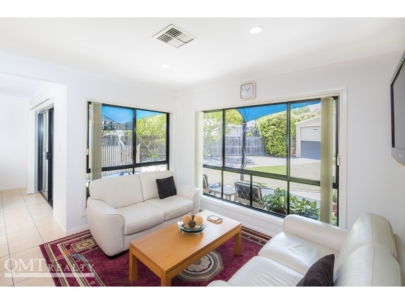 18 Mount Archer Road, Parkinson QLD 4115