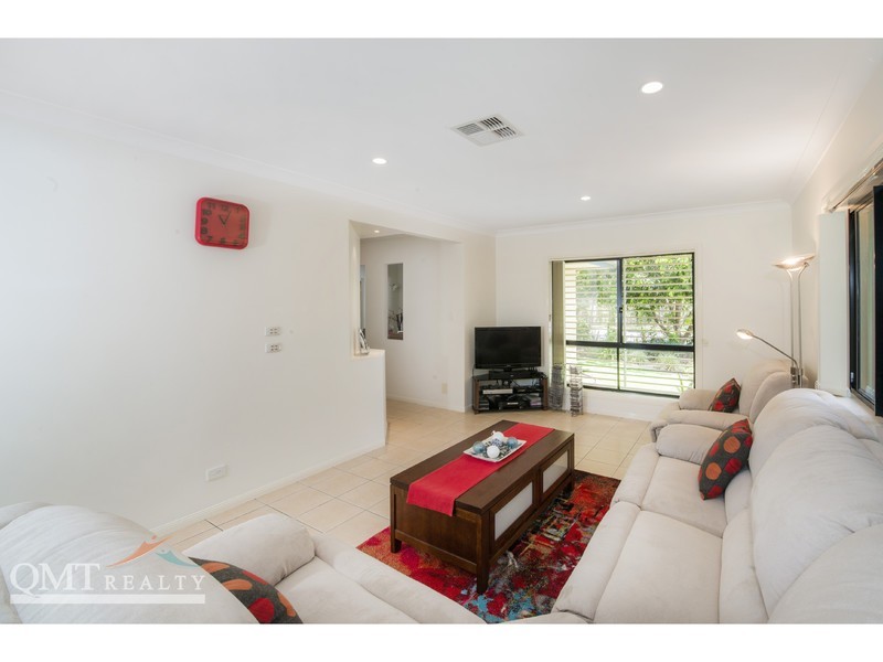 18 Mount Archer Road, Parkinson QLD 4115