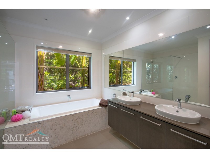 4 Conestoga Way, Upper Coomera QLD 4209