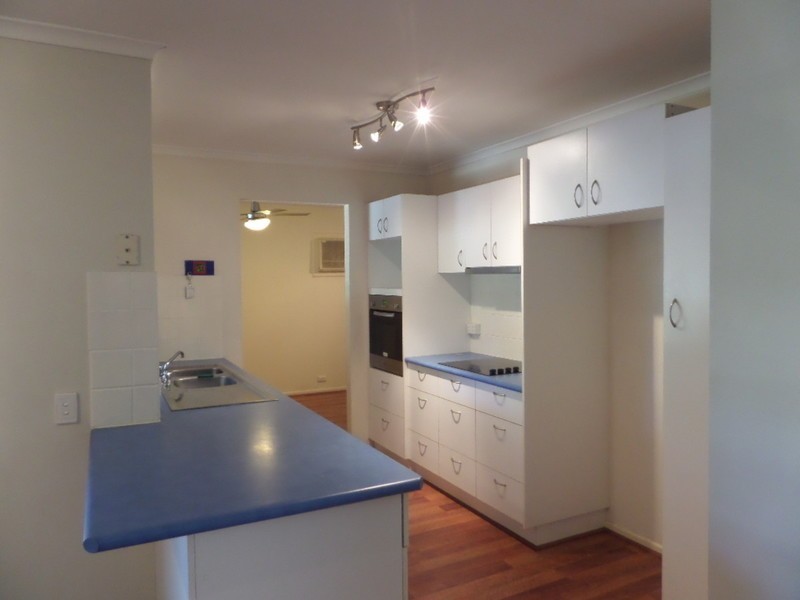 26 Enford Street, Hillcrest QLD 4118