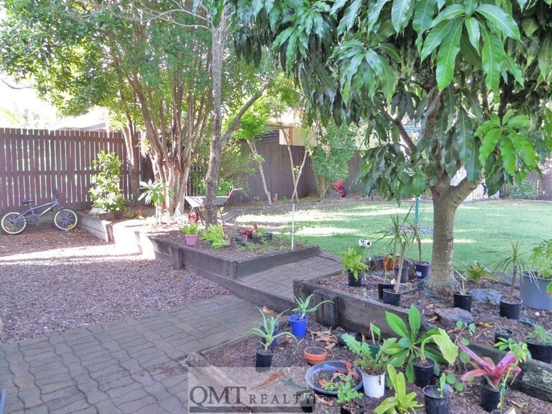 26 Enford Street, Hillcrest QLD 4118