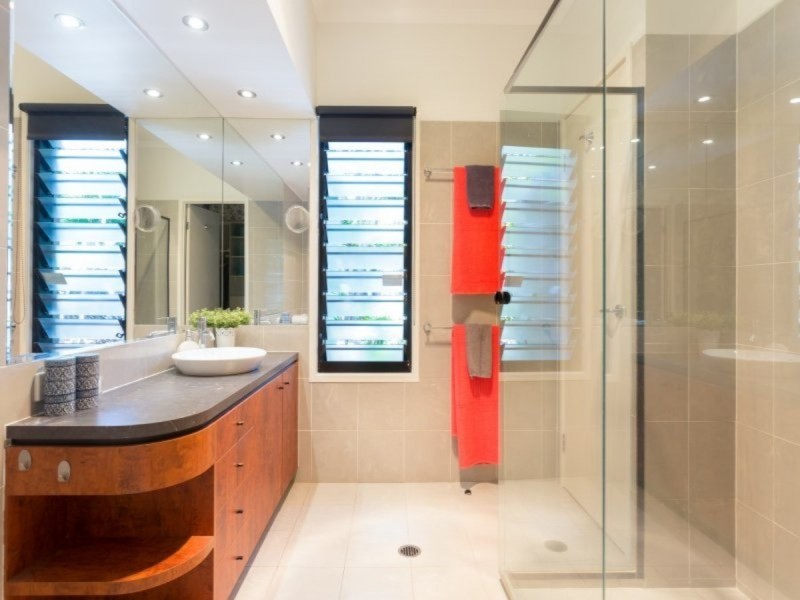 27 Amberelle Place, Chapel Hill QLD 4069