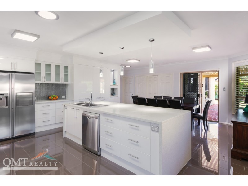 11 Kalbarri Street, Parkinson QLD 4115