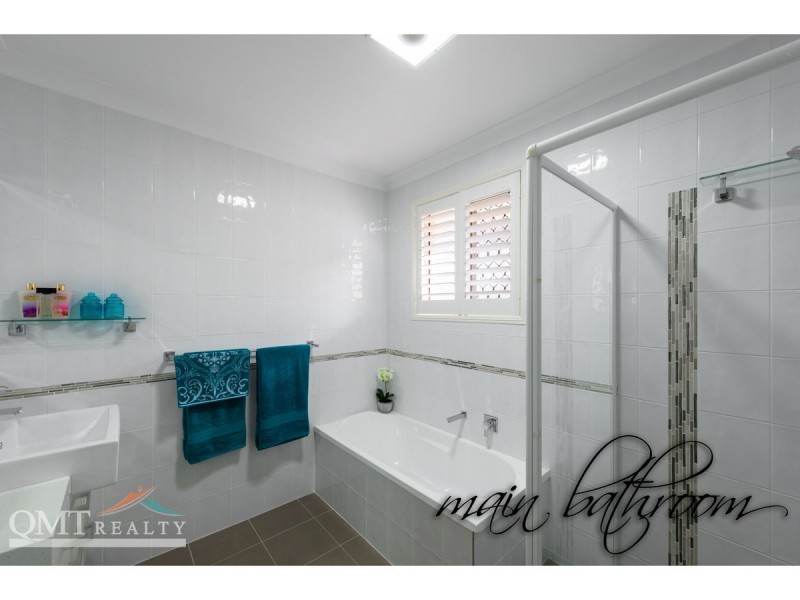 11 Kalbarri Street, Parkinson QLD 4115