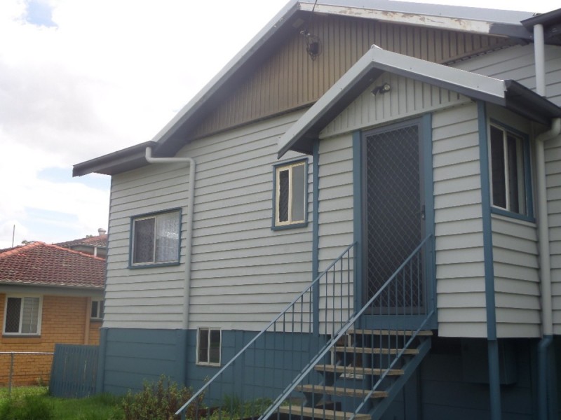 11 Park Road, Yeronga QLD 4104