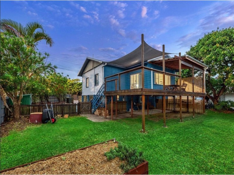 11 Park Road, Yeronga QLD 4104