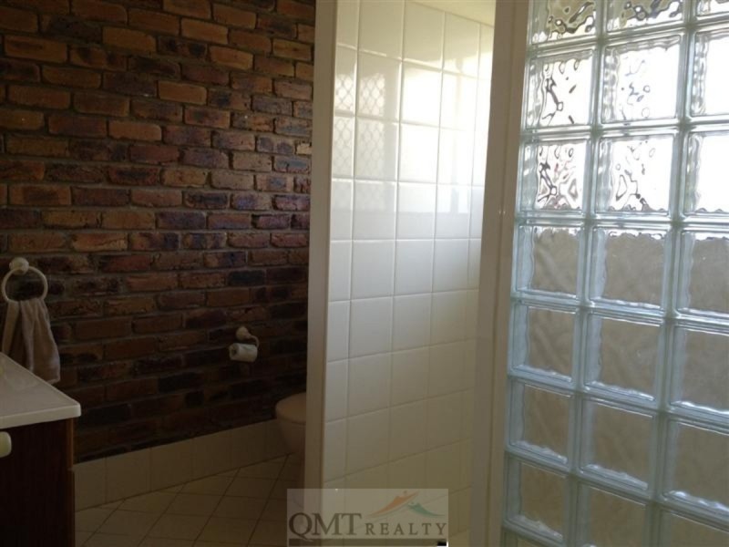 1/19 Chatswood Road, Daisy Hill QLD 4127