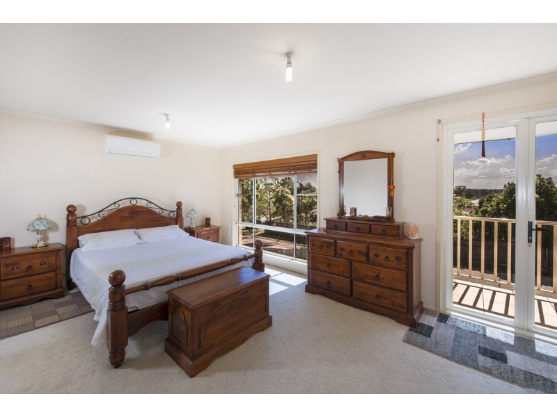 16. Lochano Close, Parkinson QLD 4115