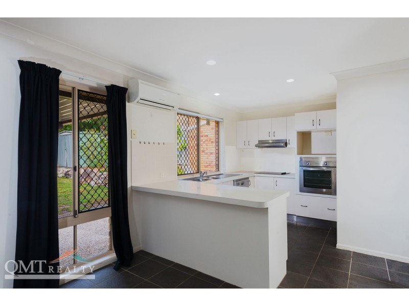 8 Lawson Place, Forest Lake QLD 4078