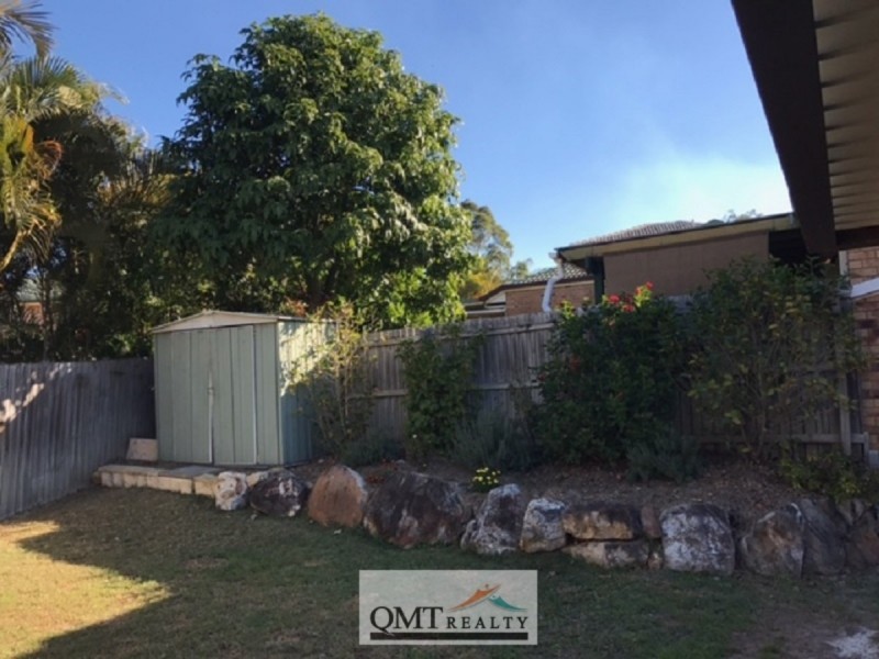8 Lawson Place, Forest Lake QLD 4078