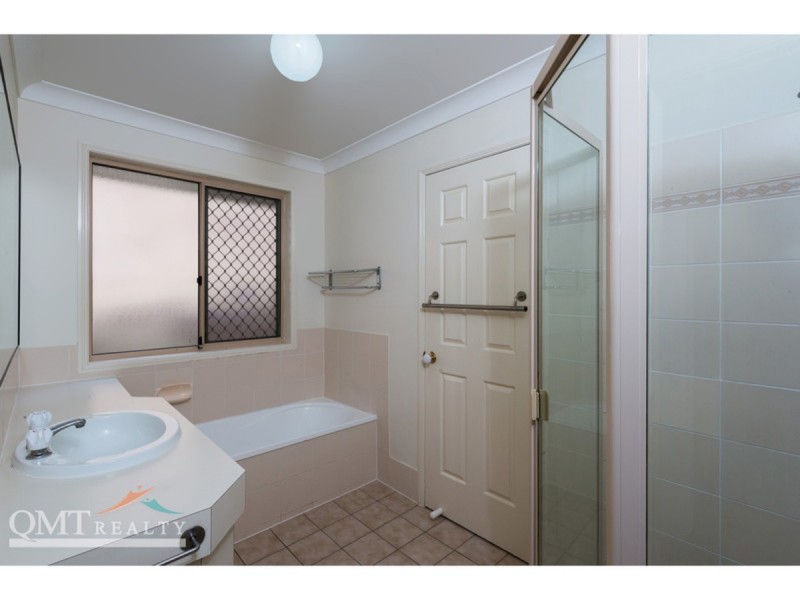 8 Lawson Place, Forest Lake QLD 4078