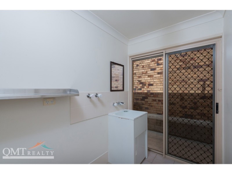 8 Lawson Place, Forest Lake QLD 4078
