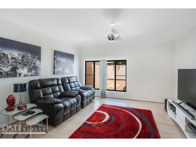 31 Roland Street, Parkinson QLD 4115