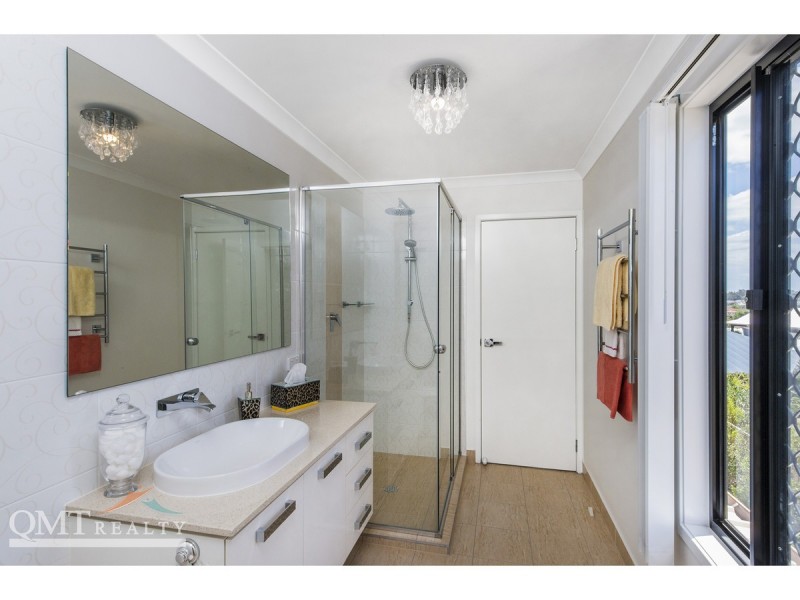 31 Roland Street, Parkinson QLD 4115