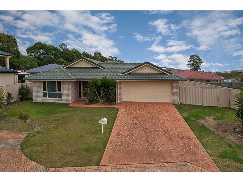 15 Bobbie Street, Parkinson QLD 4115