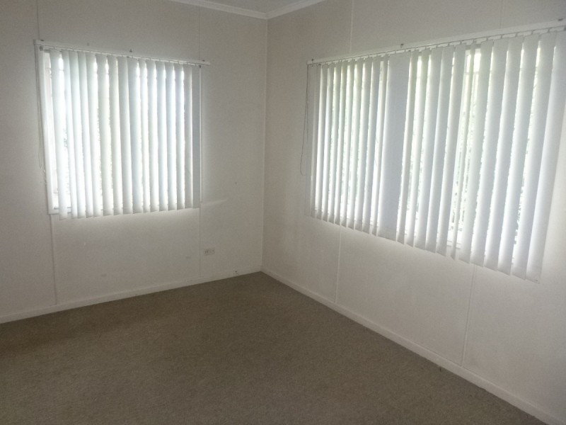 5 SMITH Road, Woodridge QLD 4114