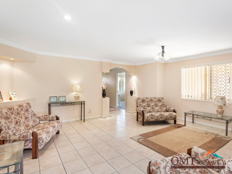 77 Balmoral Street, Kuraby QLD 4112