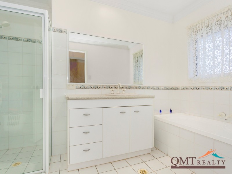 77 Balmoral Street, Kuraby QLD 4112