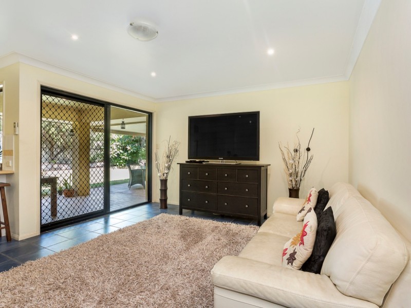 11 Glenroy Place, Parkinson QLD 4115